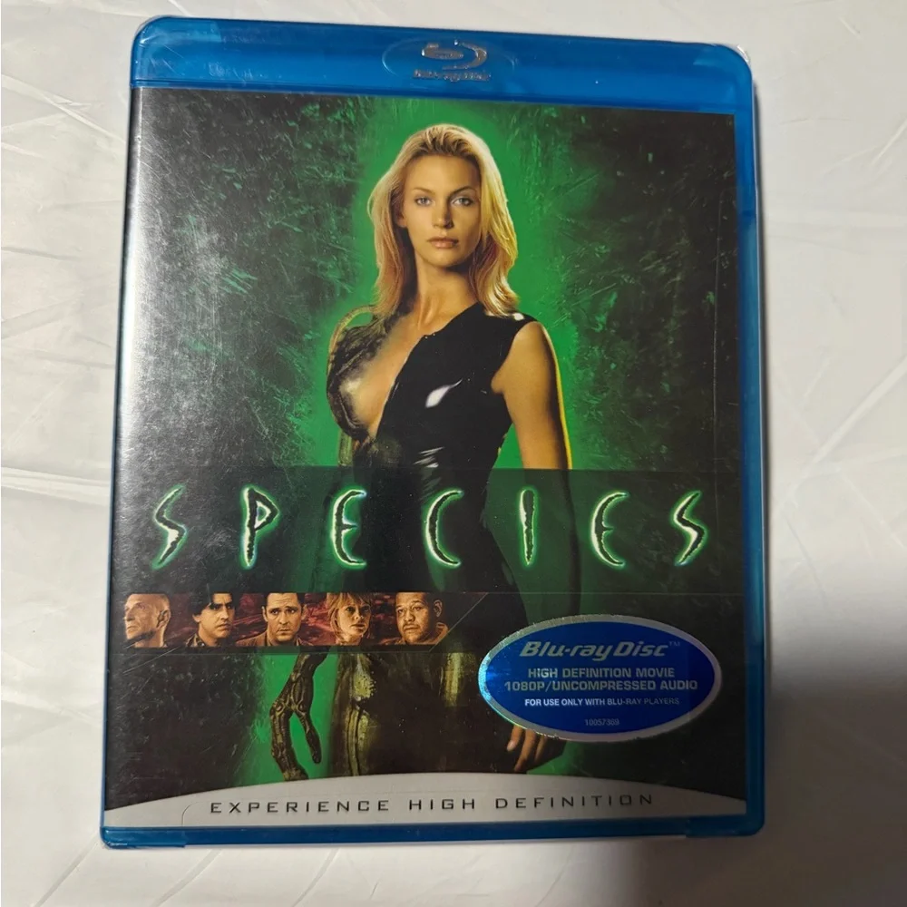 Species (Blu-ray Disc) - Green Cover